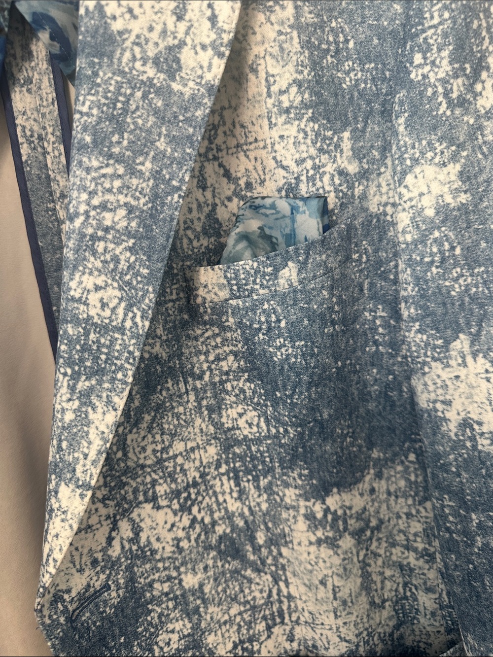 TALLIA Blue and White Textured Sport Coat - Picture 5 of 8